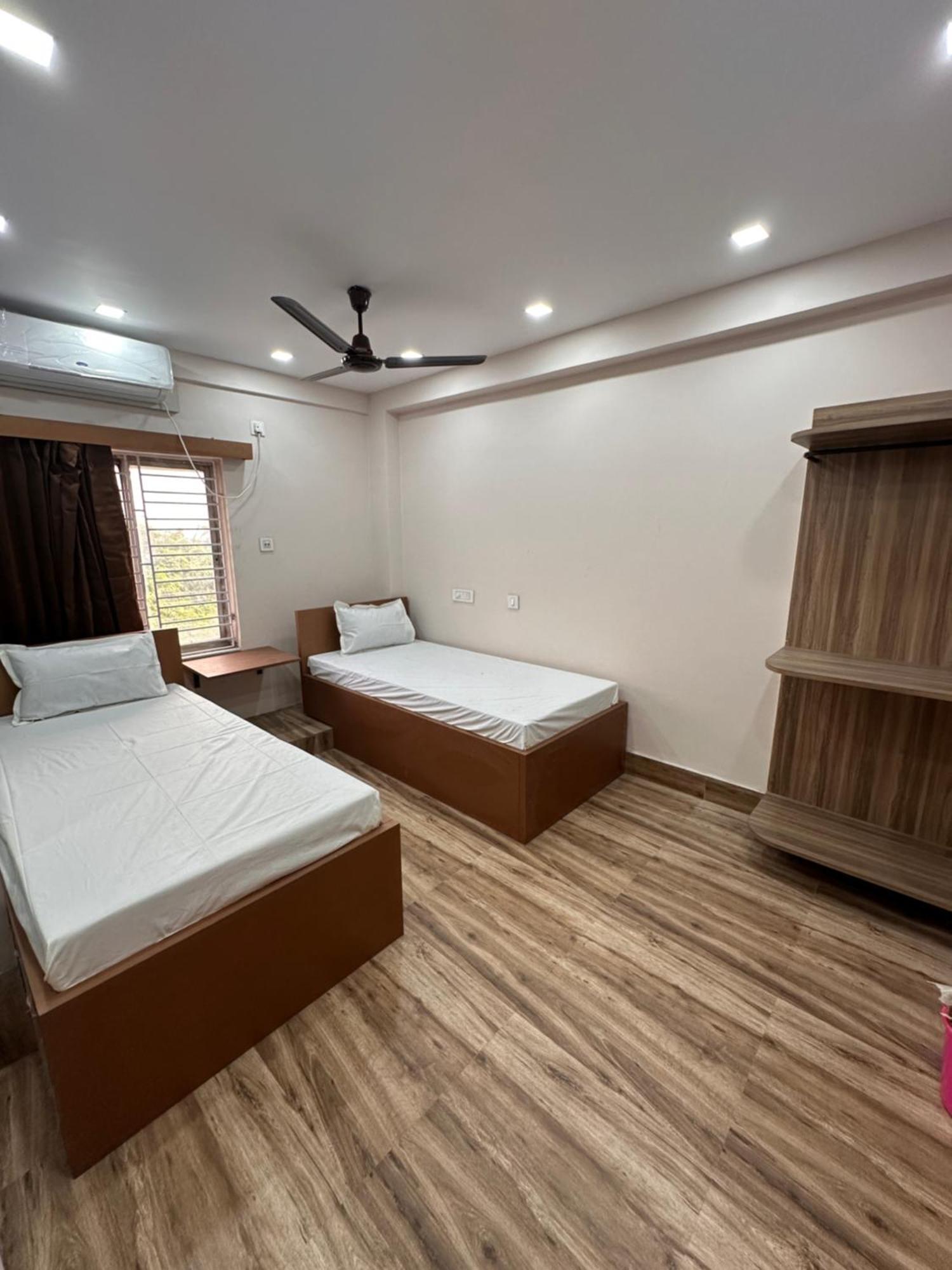 Jagannath Residency And Prasadam Hotel Колката Екстериор снимка