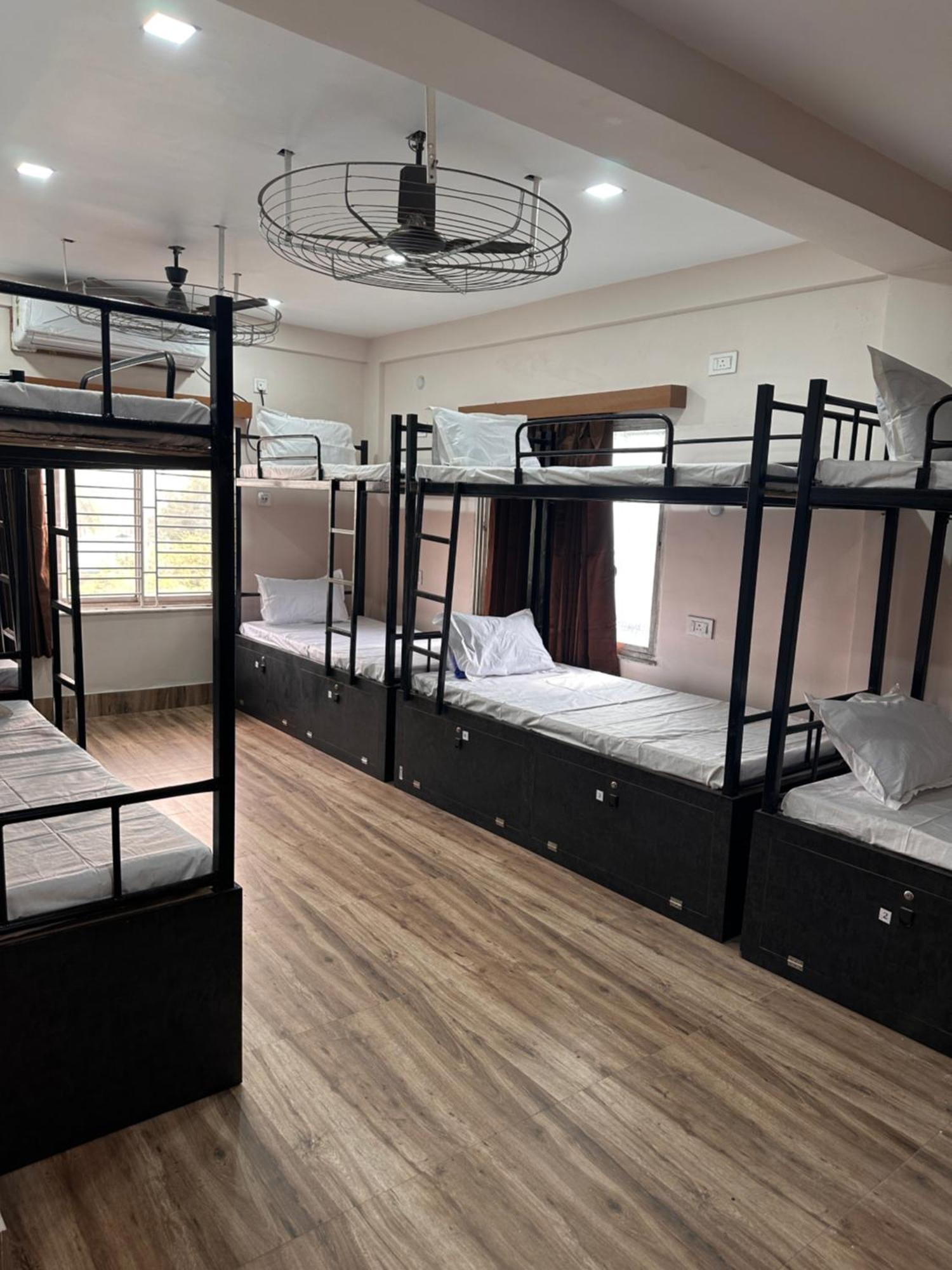 Jagannath Residency And Prasadam Hotel Колката Екстериор снимка